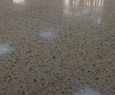 防静电水磨石地面施工的价格